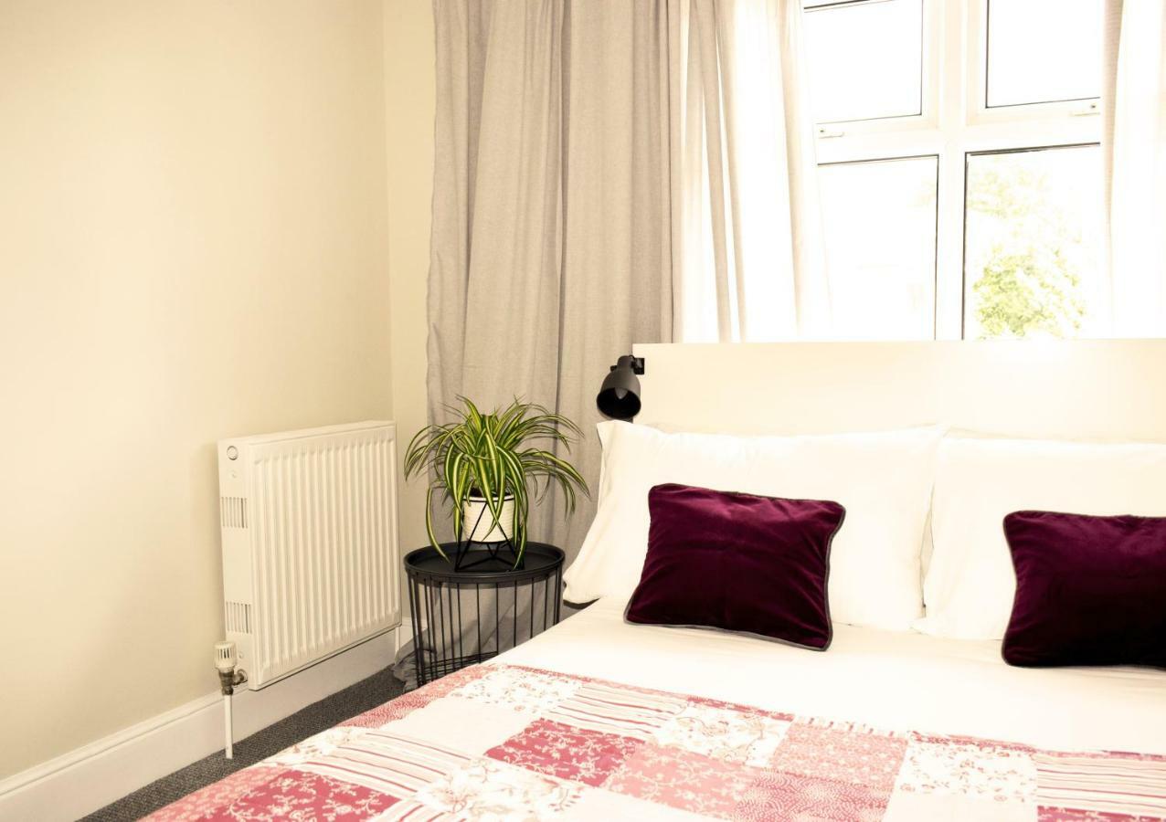 Charming Three Bed Home Near City Centre And Hospital Southampton Exterior foto