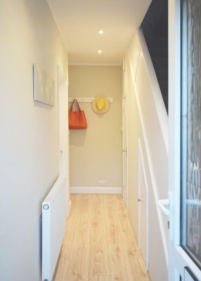 Charming Three Bed Home Near City Centre And Hospital Southampton Exterior foto